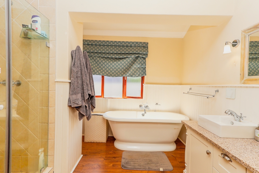 4 Bedroom Property for Sale in The Coves North West